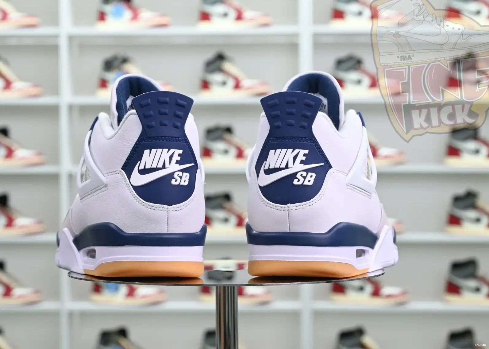 Jordan Air Jordan SB “NAVY” 4 0402
